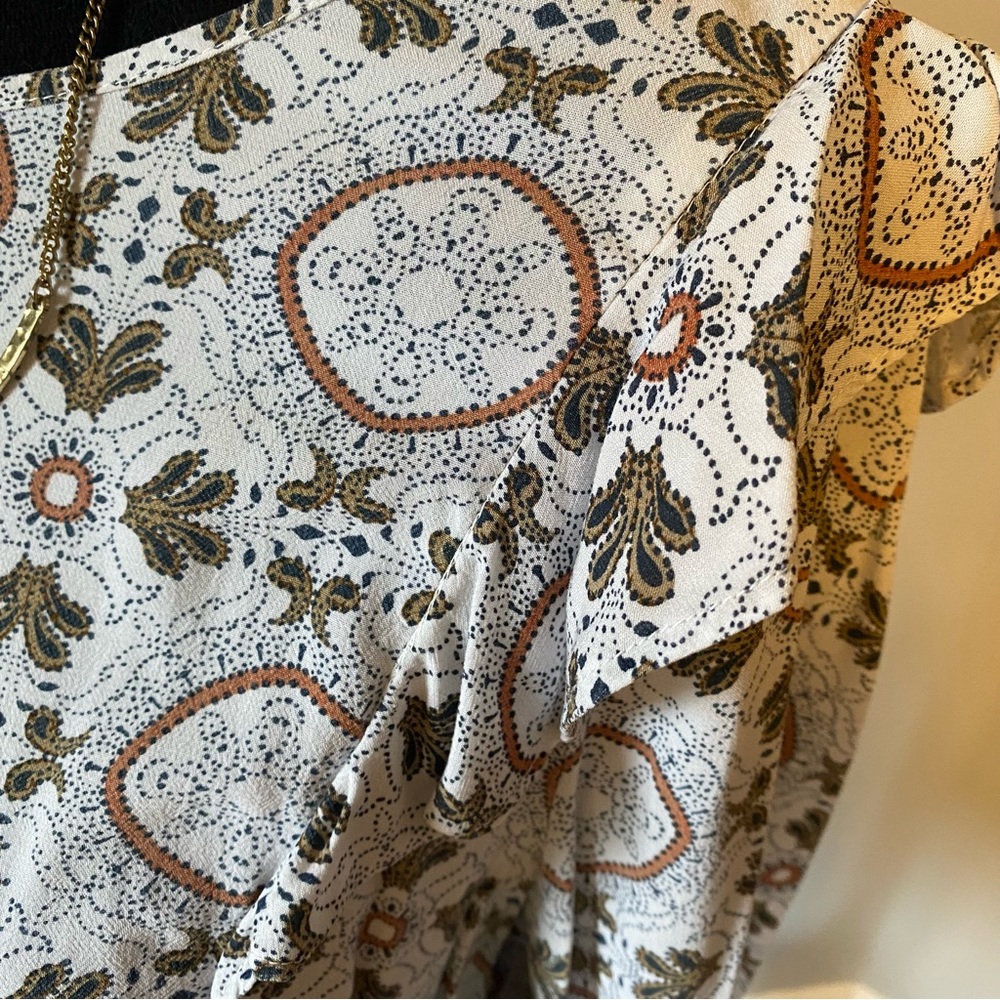Patterned top - Picture 4 of 4